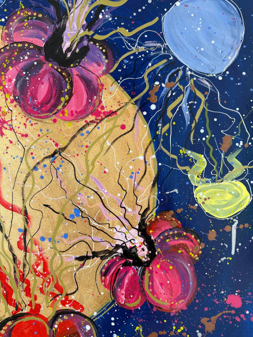 Jellyfish between heaven and earth